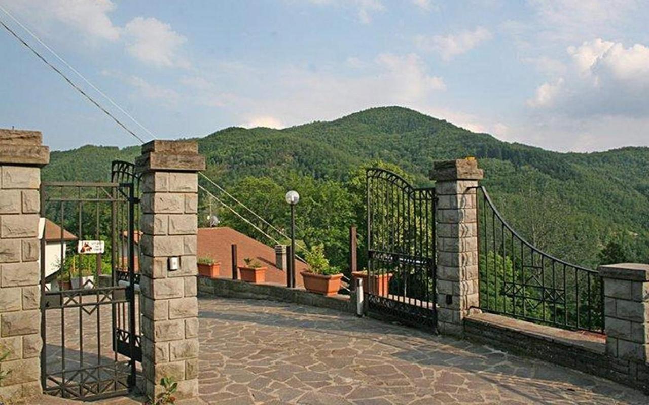 La Casa Di Gloria - Residence Affitta Camere Badia Prataglia Bagian luar foto