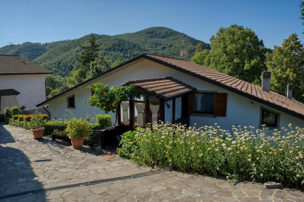 La Casa Di Gloria - Residence Affitta Camere Badia Prataglia Bagian luar foto